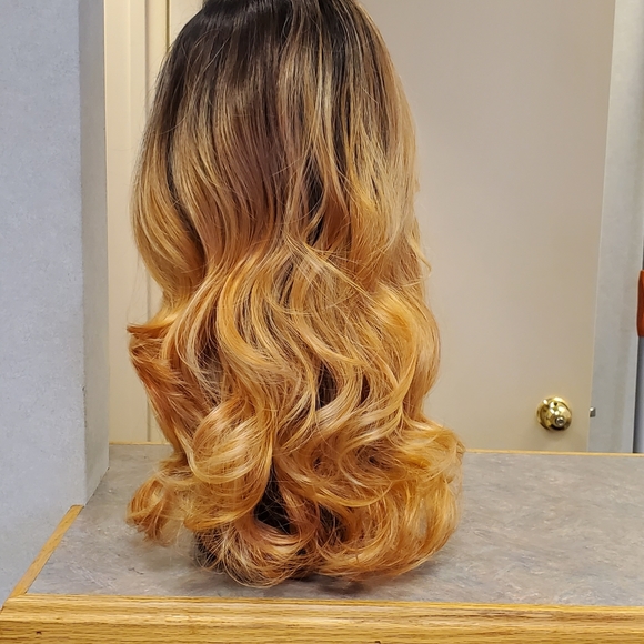 Peach Beach Vibes - Picture 3 of 6